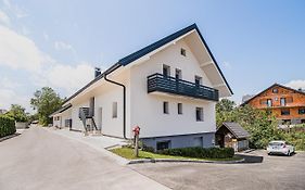 Mojcin Pisker Apartment House